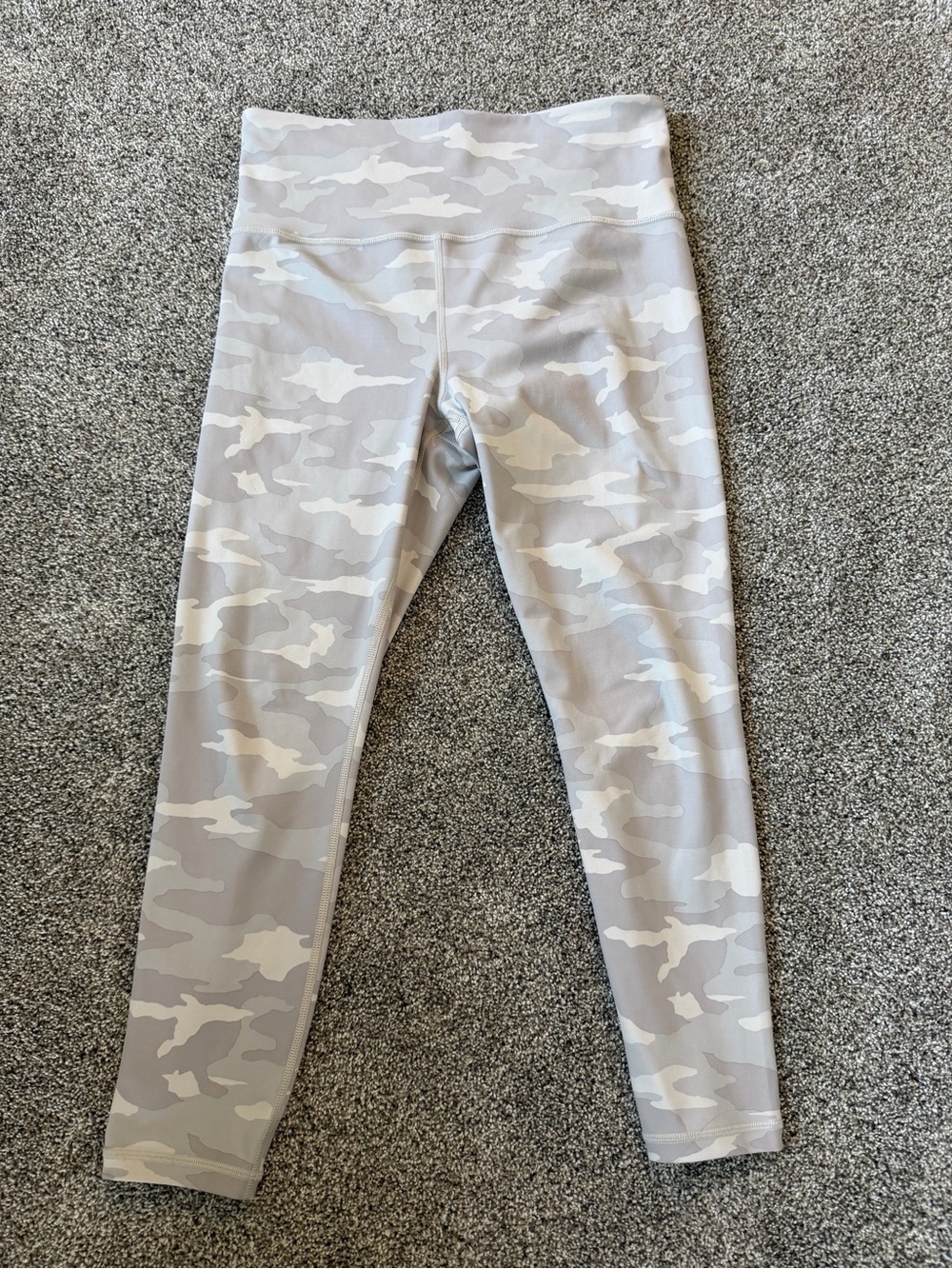 Athleta Women’s Elation 7/8 Legging - Light tan/ grey Camo Print
